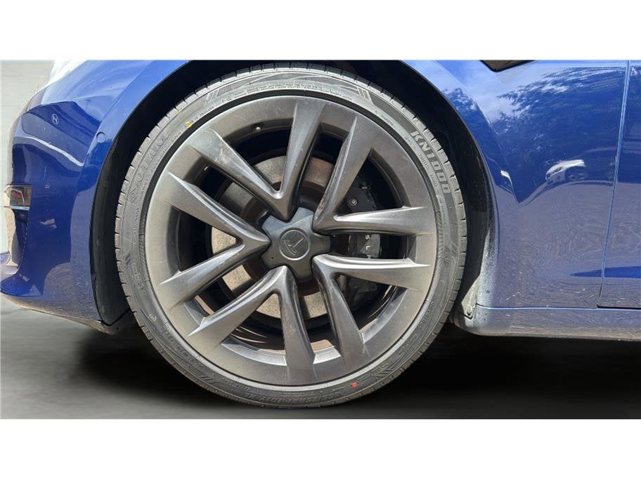 2022 Tesla Model S Long Range Sedan 4D