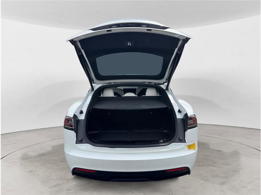 2022 Tesla Model S Long Range Sedan 4D