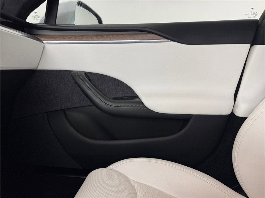 2022 Tesla Model S Long Range Sedan 4D