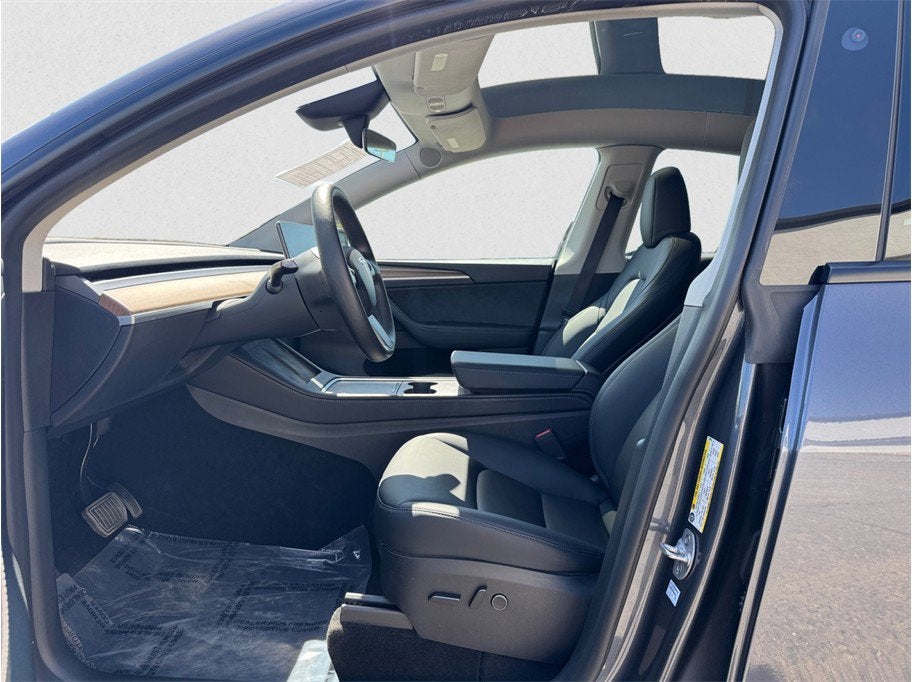 2023 Tesla Model Y Long Range Sport Utility 4D