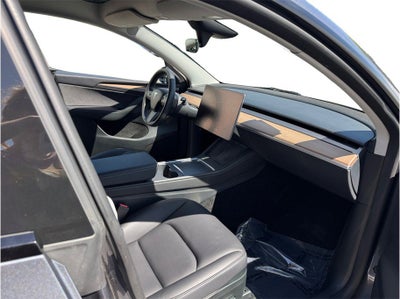 2023 Tesla Model Y Long Range Sport Utility 4D