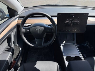2023 Tesla Model Y Long Range Sport Utility 4D