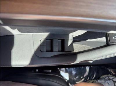 2023 Tesla Model Y Long Range Sport Utility 4D