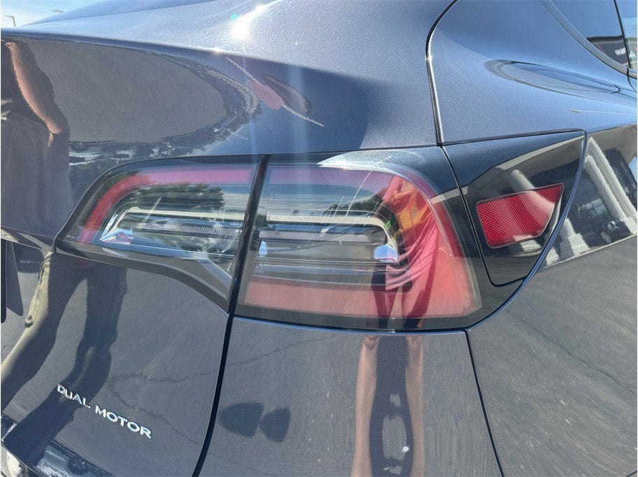 2023 Tesla Model Y Long Range Sport Utility 4D