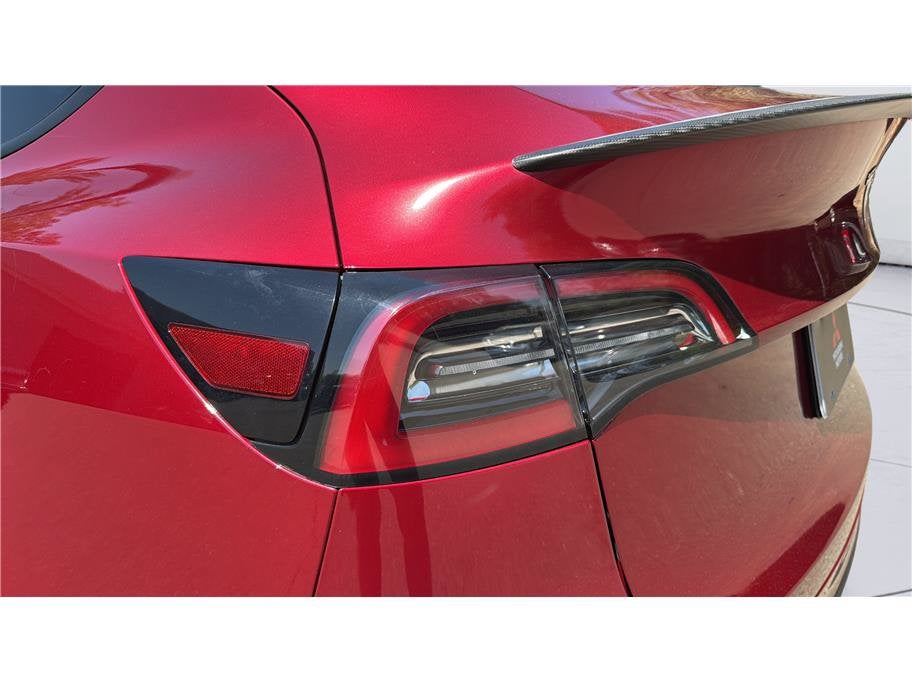 2024 Tesla Model Y Performance