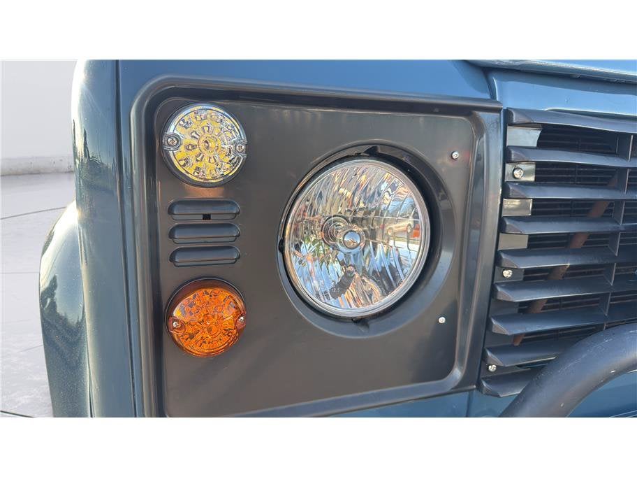 1991 Land Rover Defender 90 Base