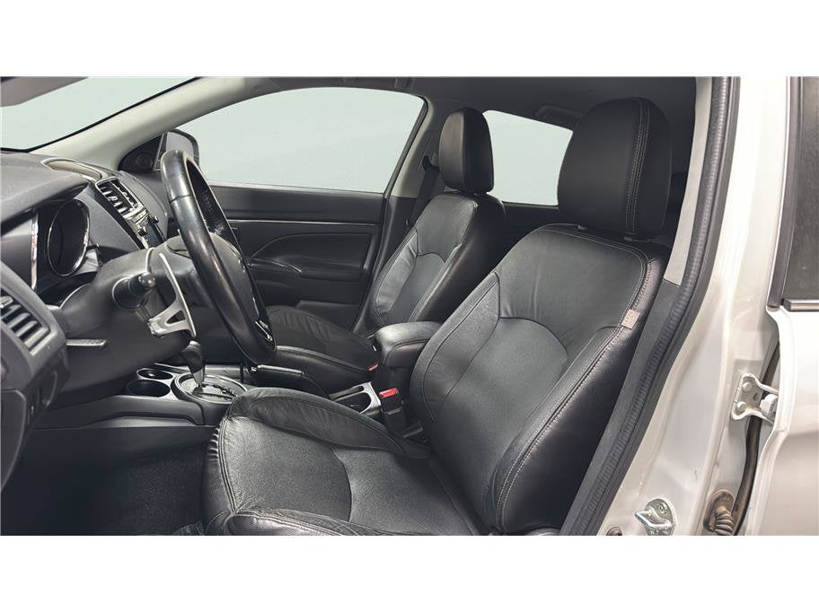 2016 Mitsubishi Outlander Sport SEL Sport Utility 4D