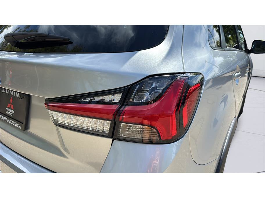 2027 Mitsubishi Outlander Sport ES Sport Utility 4D