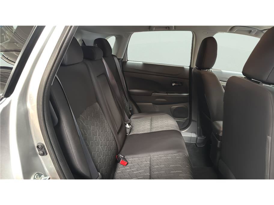 2027 Mitsubishi Outlander Sport ES Sport Utility 4D