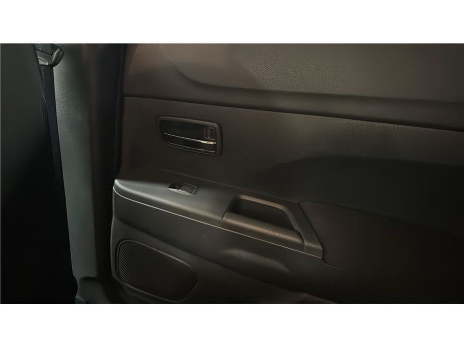 2027 Mitsubishi Outlander Sport ES Sport Utility 4D