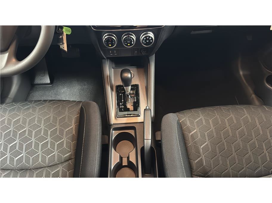 2027 Mitsubishi Outlander Sport ES Sport Utility 4D