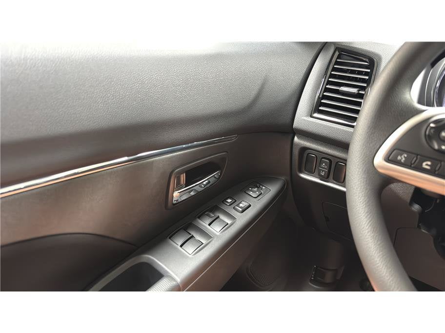 2027 Mitsubishi Outlander Sport ES Sport Utility 4D