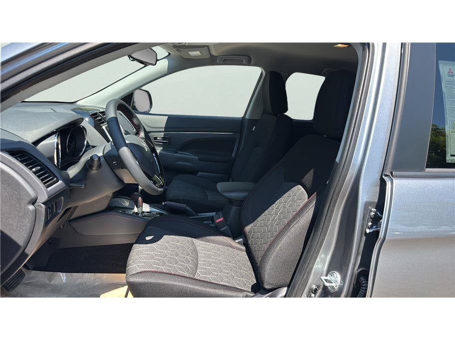 2026 Mitsubishi Outlander Sport LE Sport Utility 4D