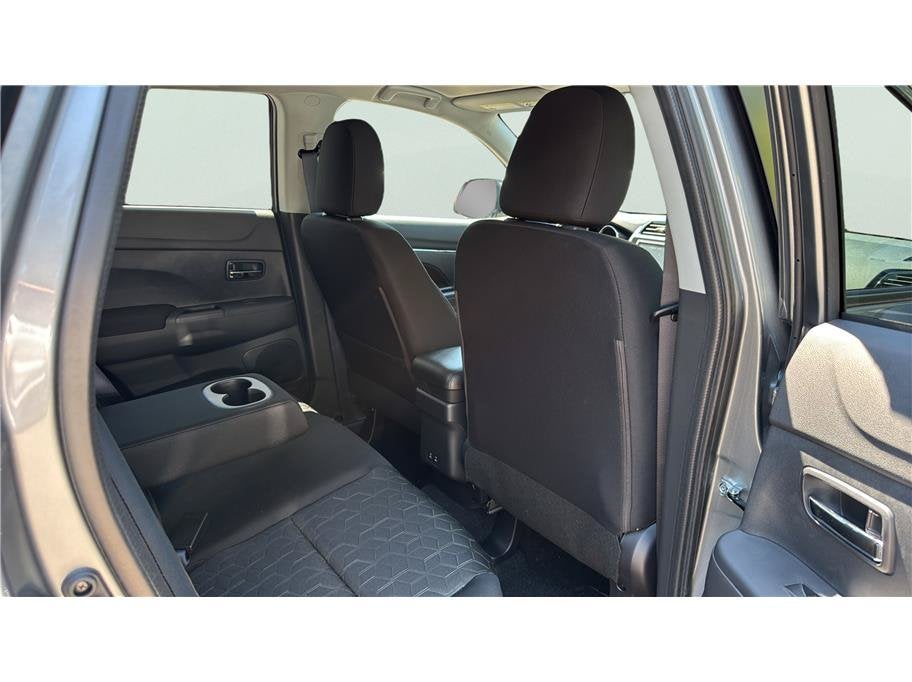 2026 Mitsubishi Outlander Sport LE Sport Utility 4D