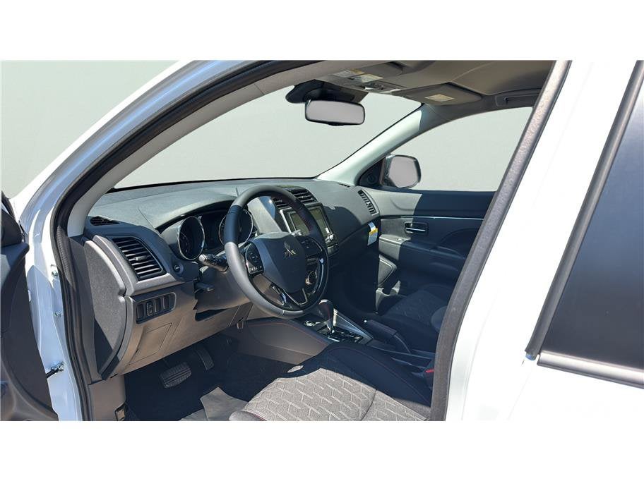 2026 Mitsubishi Outlander Sport LE Sport Utility 4D