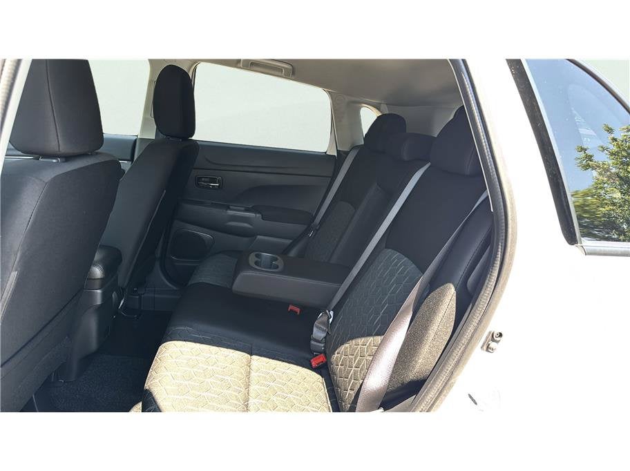 2026 Mitsubishi Outlander Sport ES Sport Utility 4D