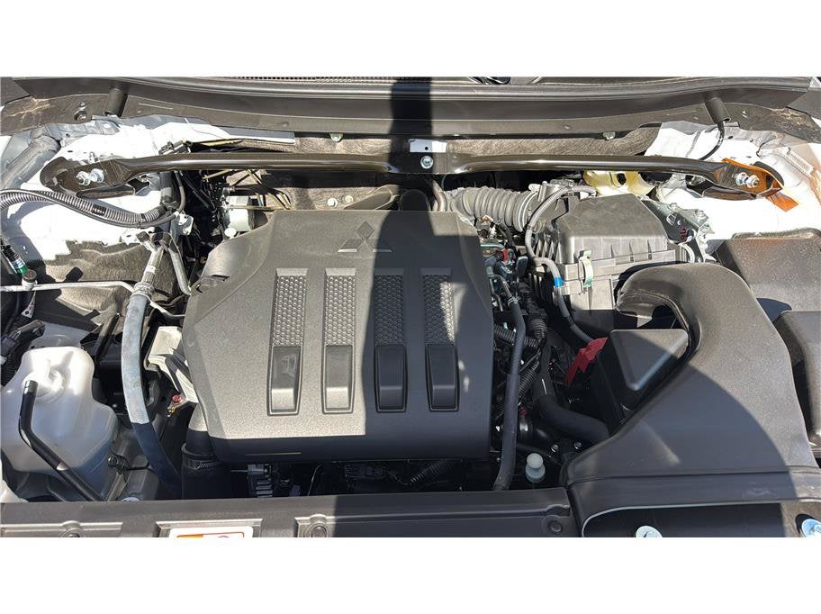 2026 Mitsubishi Eclipse Cross SE Sport Utility 4D