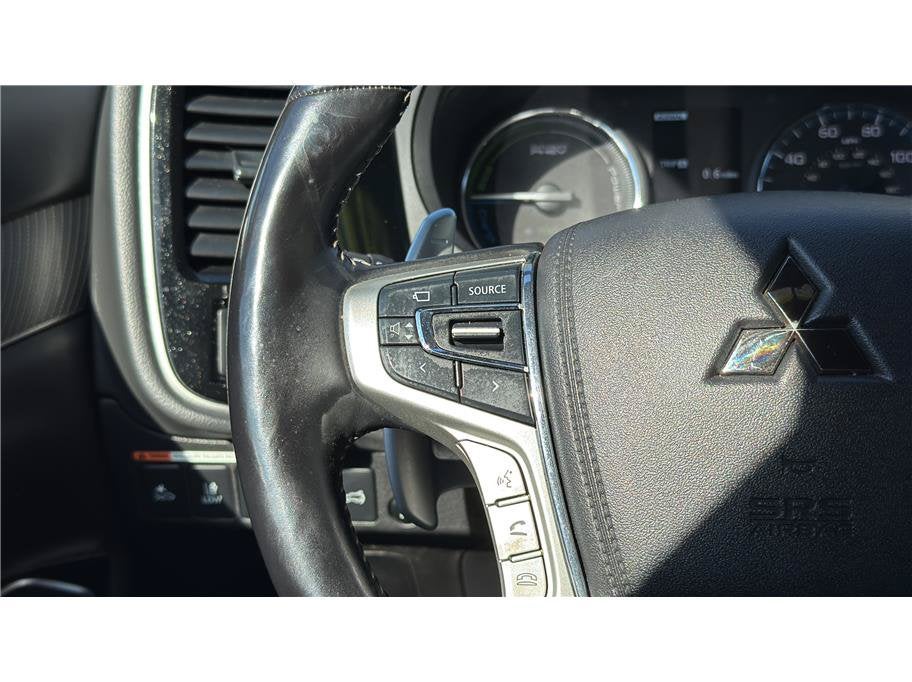 2020 Mitsubishi Outlander PHEV SEL Sport Utility 4D