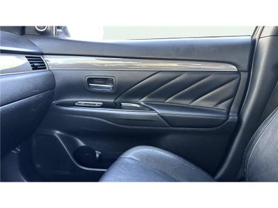 2020 Mitsubishi Outlander PHEV SEL Sport Utility 4D