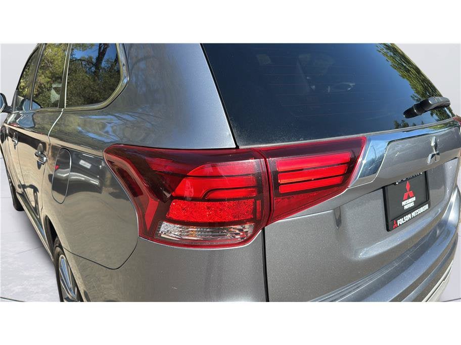 2020 Mitsubishi Outlander PHEV SEL Sport Utility 4D