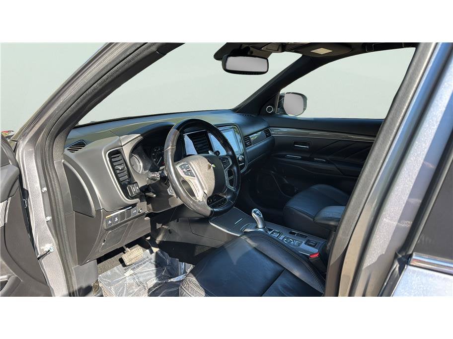 2020 Mitsubishi Outlander PHEV SEL Sport Utility 4D