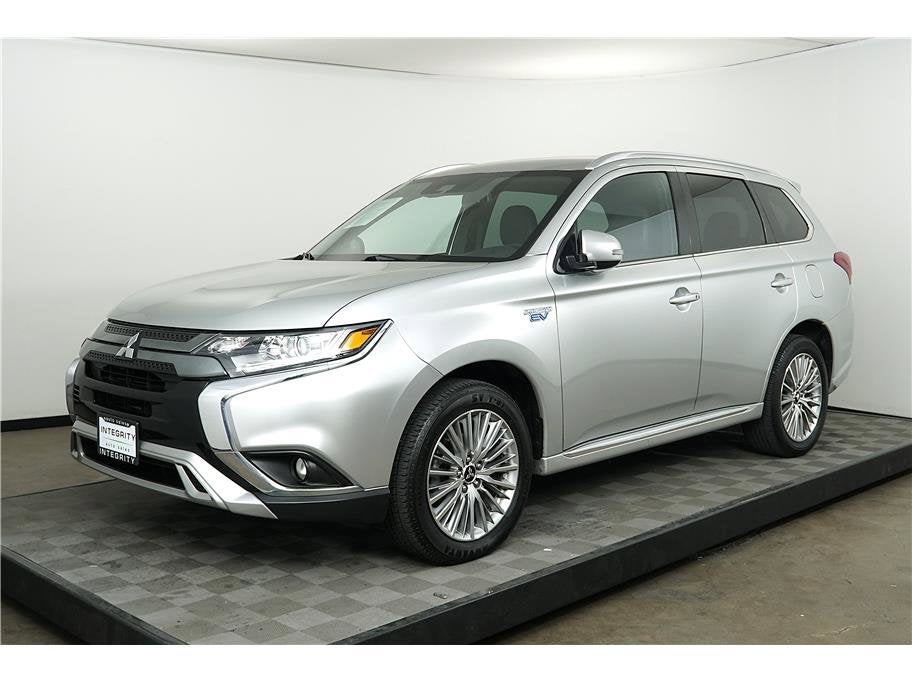 2022 Mitsubishi Outlander Plug-in Hybrid LE S-AWC's photo