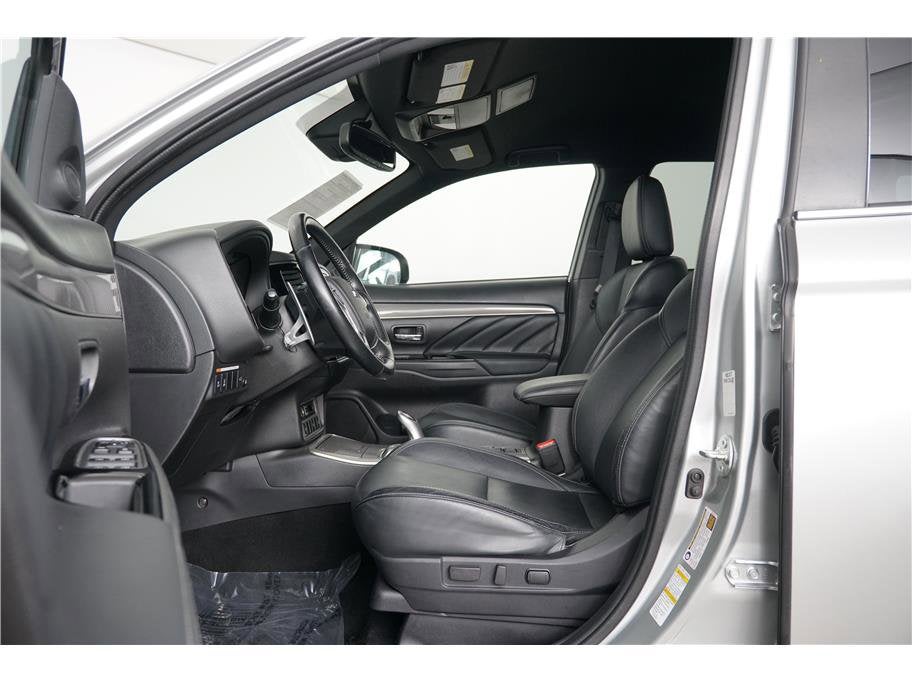 2022 Mitsubishi Outlander PHEV LE Sport Utility 4D