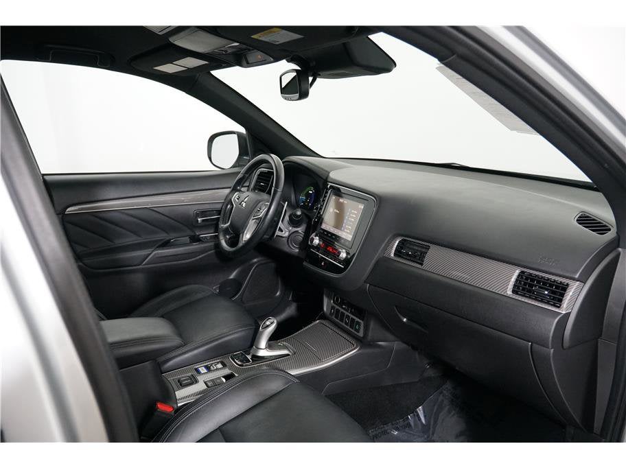 2022 Mitsubishi Outlander PHEV LE Sport Utility 4D