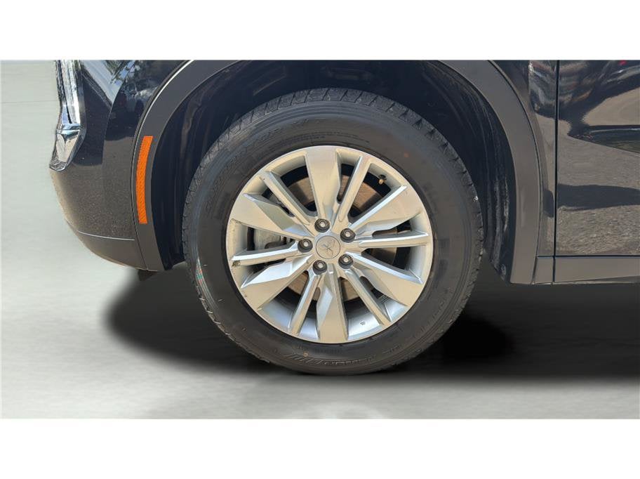 2025 Mitsubishi Outlander ES