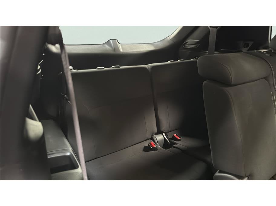 2025 Mitsubishi Outlander ES