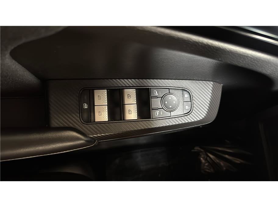 2025 Mitsubishi Outlander ES