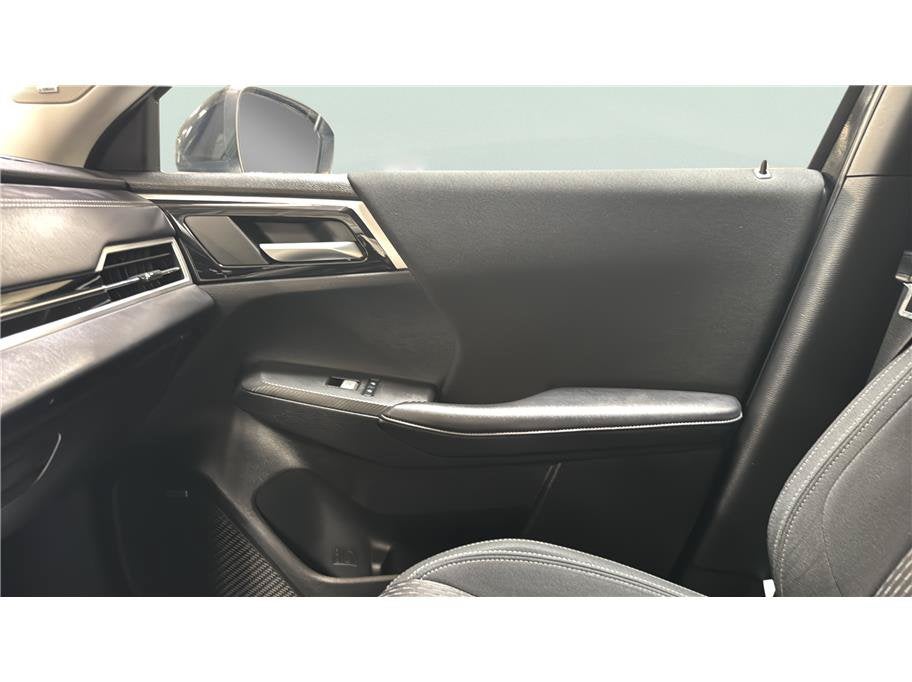 2025 Mitsubishi Outlander ES
