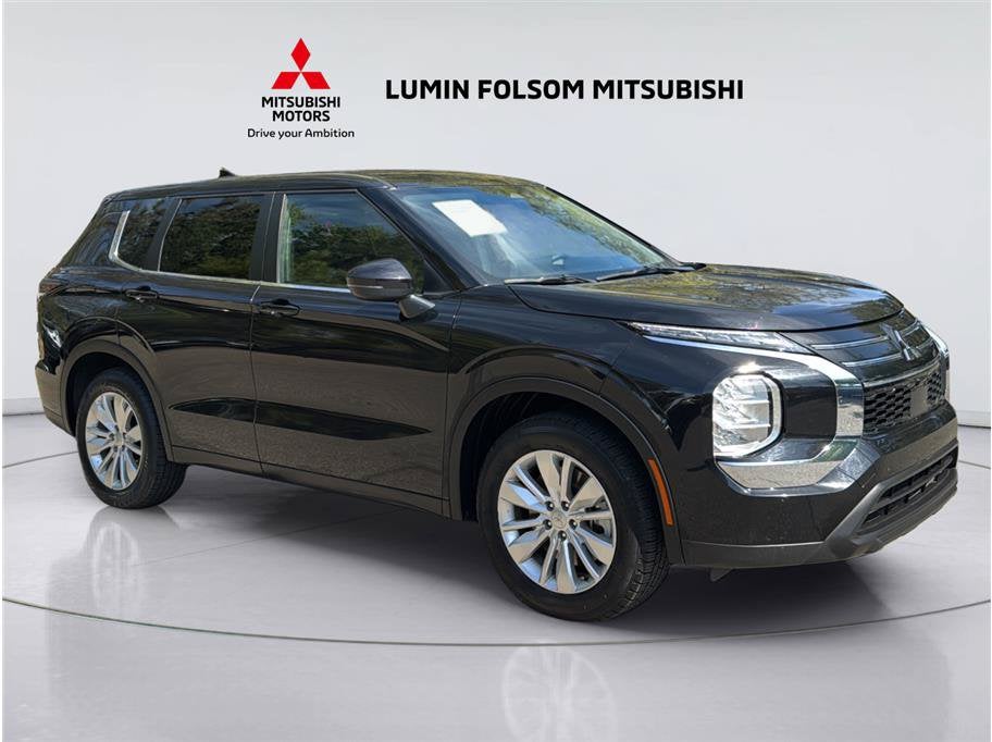2025 Mitsubishi Outlander ES