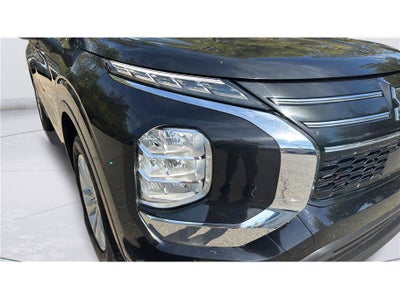 2025 Mitsubishi Outlander ES