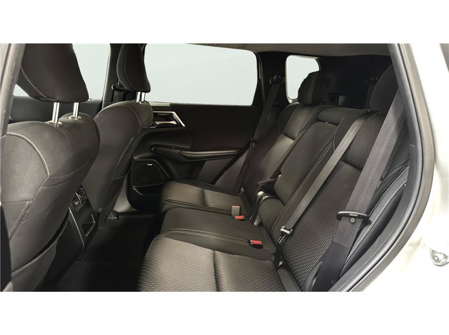 2025 Mitsubishi Outlander ES
