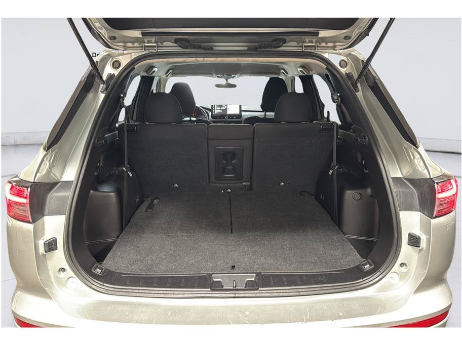 2025 Mitsubishi Outlander ES