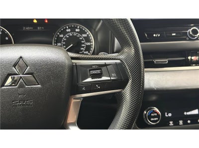 2025 Mitsubishi Outlander ES