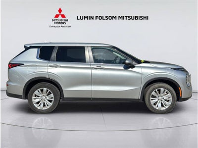 2025 Mitsubishi Outlander ES