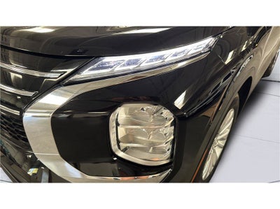 2025 Mitsubishi Outlander ES