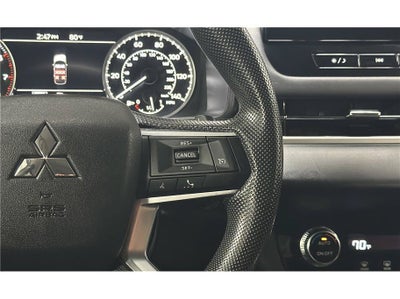 2025 Mitsubishi Outlander ES