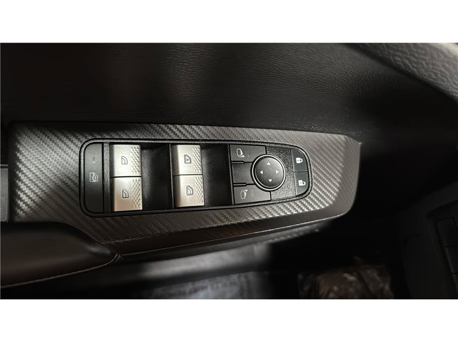 2025 Mitsubishi Outlander ES