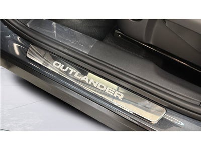 2026 Mitsubishi Outlander ES