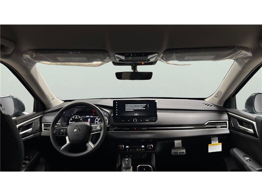 2026 Mitsubishi Outlander ES