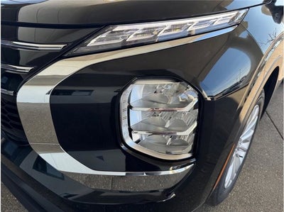 2026 Mitsubishi Outlander ES