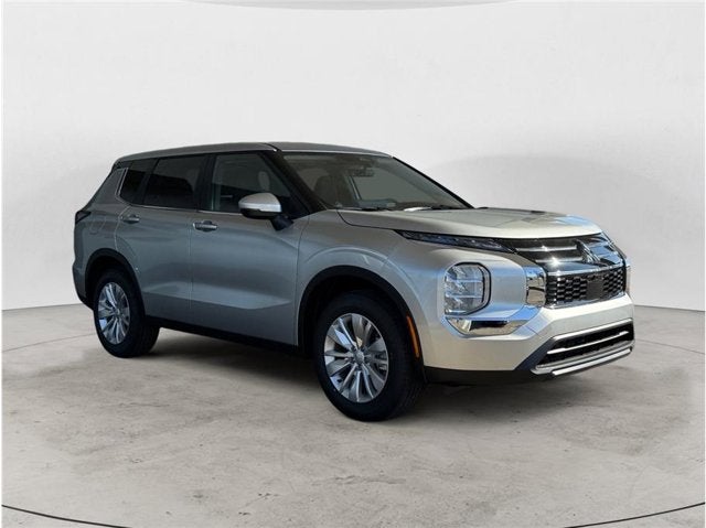 2026 Mitsubishi Outlander ES
