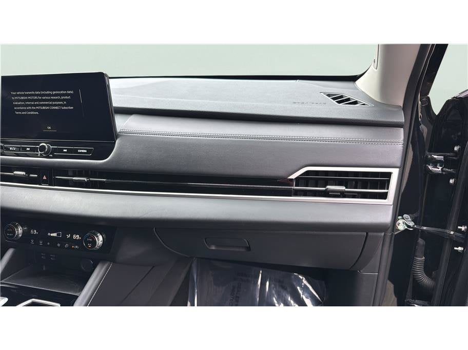 2026 Mitsubishi Outlander ES