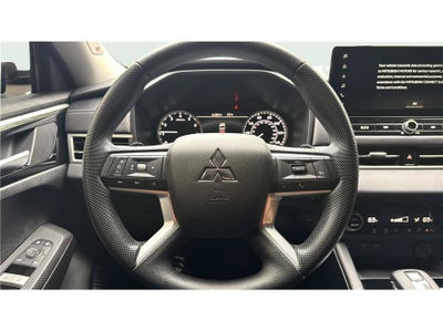 2026 Mitsubishi Outlander ES