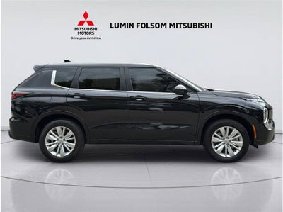 2026 Mitsubishi Outlander ES