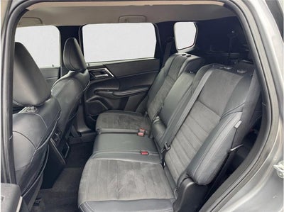 2024 Mitsubishi Outlander SE Sport Utility 4D