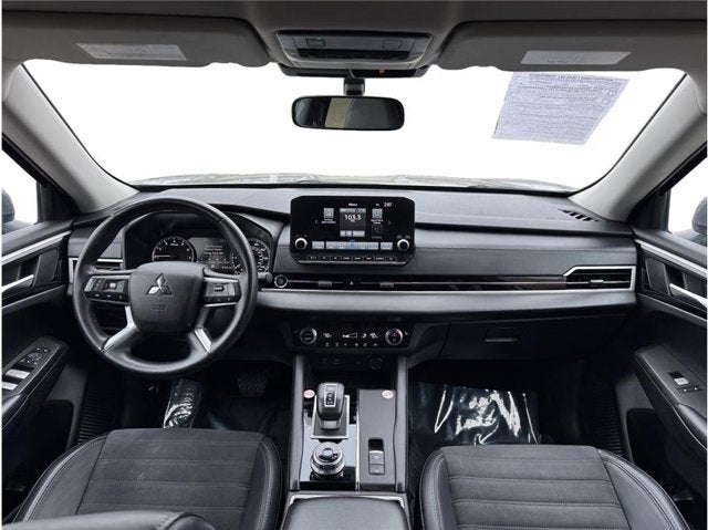 2024 Mitsubishi Outlander SE Sport Utility 4D